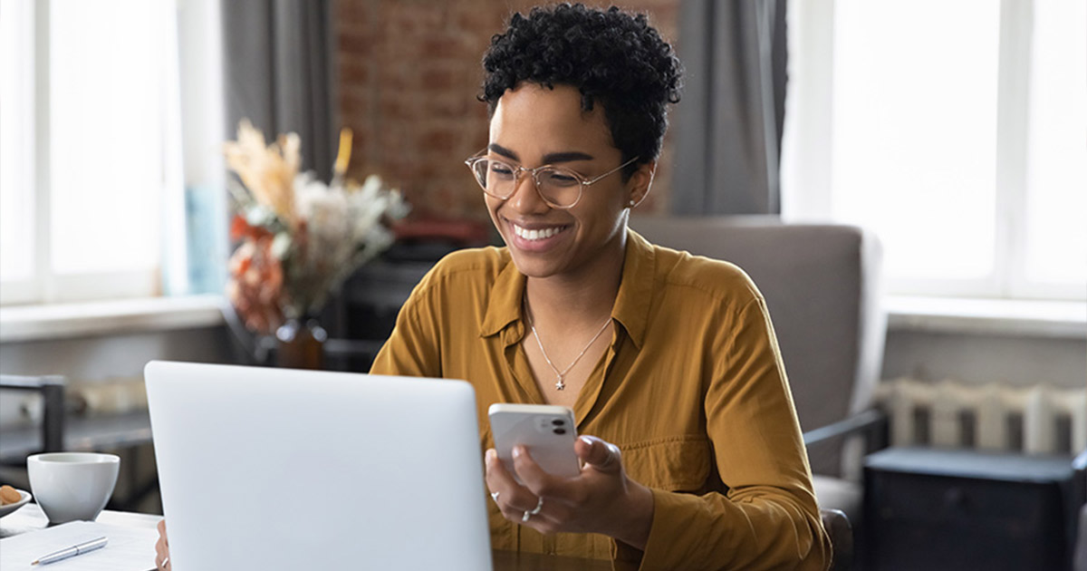 Customer ordering a Ford vehicle online.