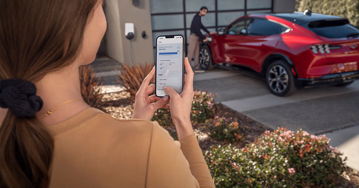 Ford owner using FordPass.