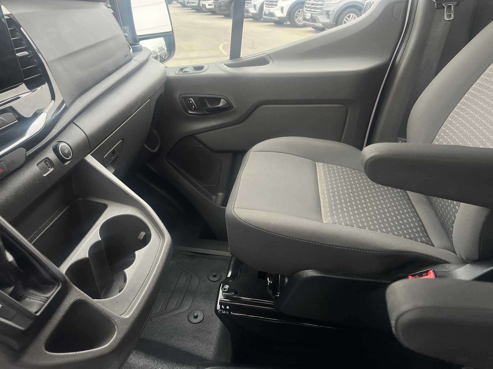 2023 Ford Transit Passenger XLT