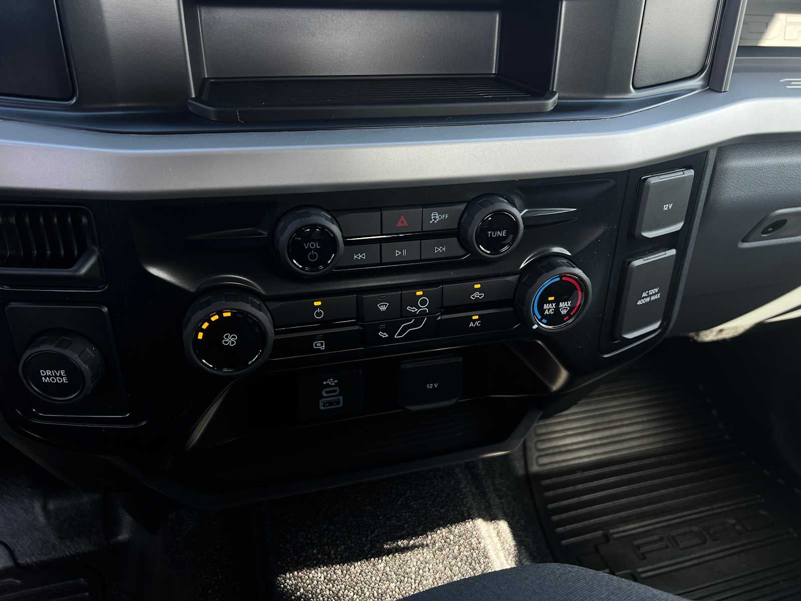 2026 Ford Super Duty F-550 DRW F-550® XL