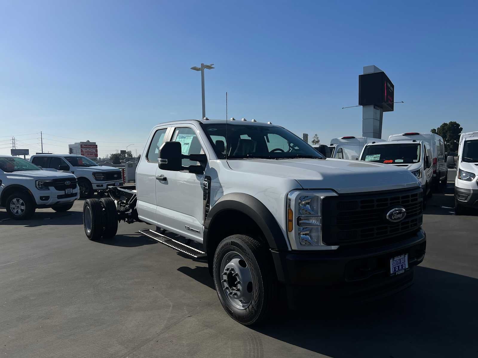 2026 Ford Super Duty F-550 DRW F-550® XL