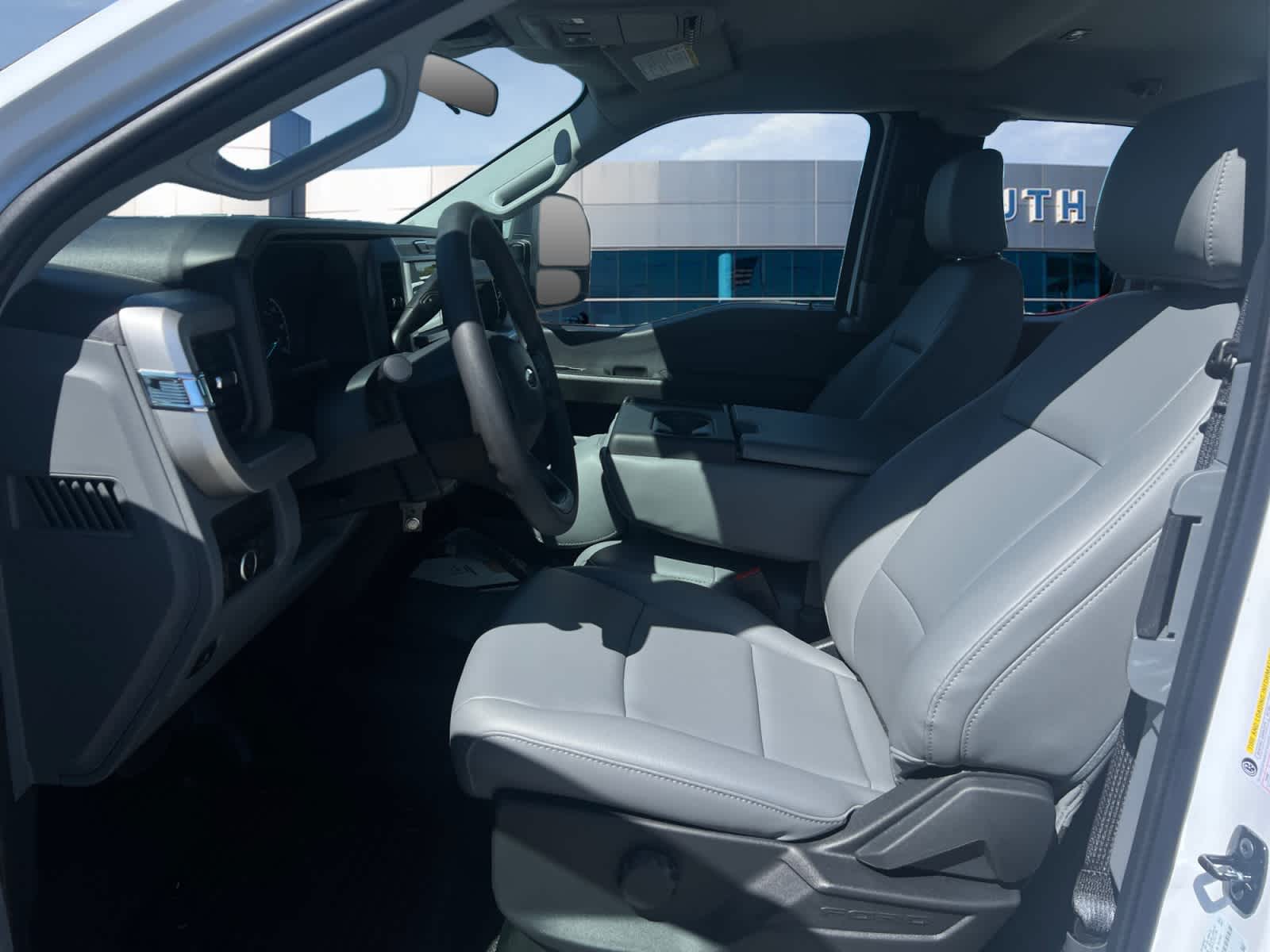 2027 Ford Super Duty F-250 SRW XL