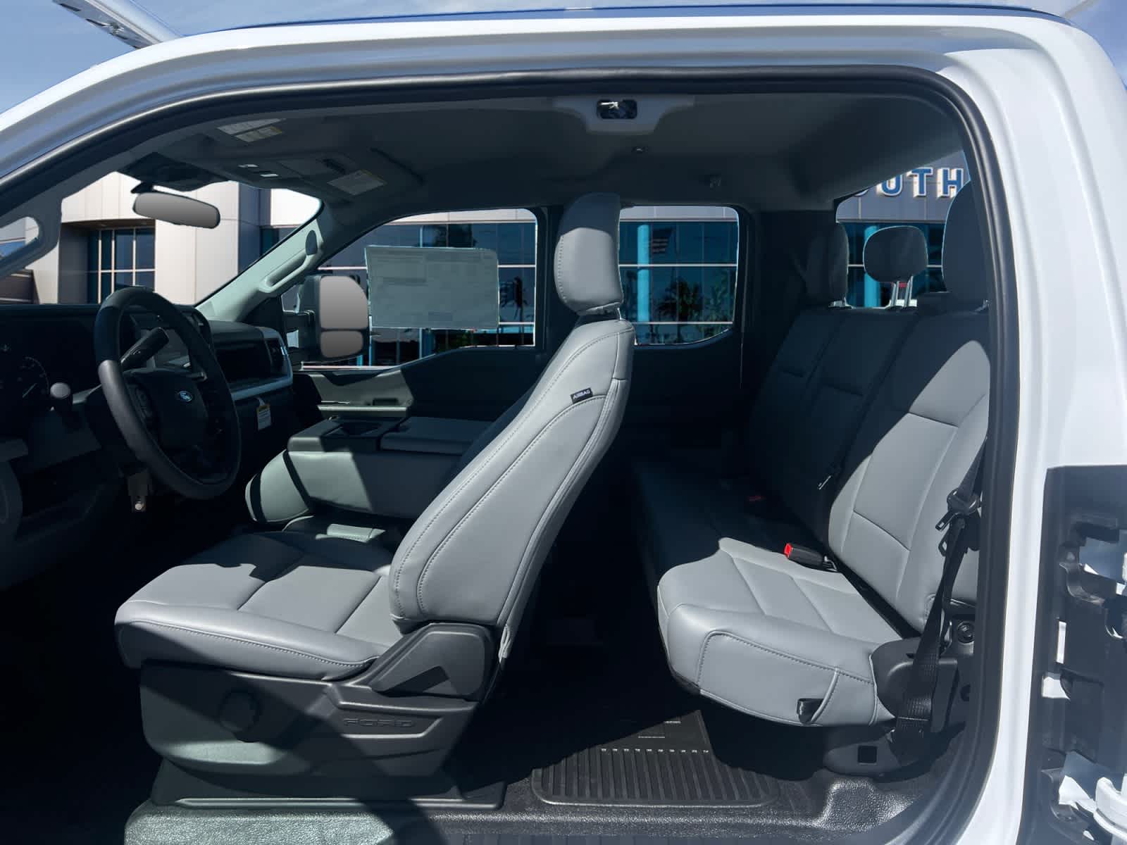 2027 Ford Super Duty F-250 SRW XL