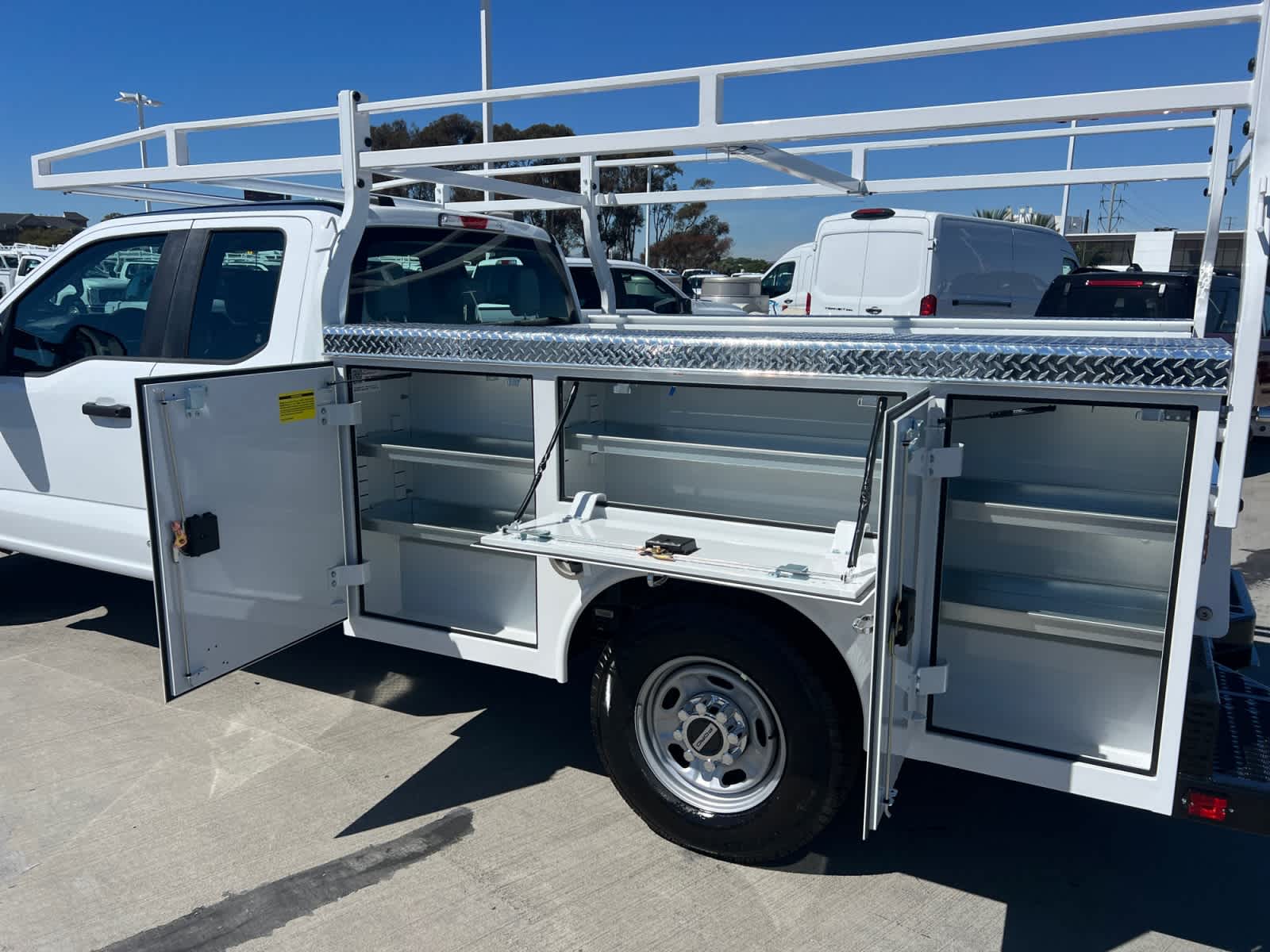 2027 Ford Super Duty F-250 SRW XL