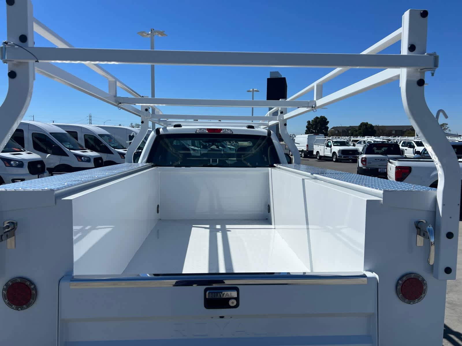 2027 Ford Super Duty F-250 SRW XL