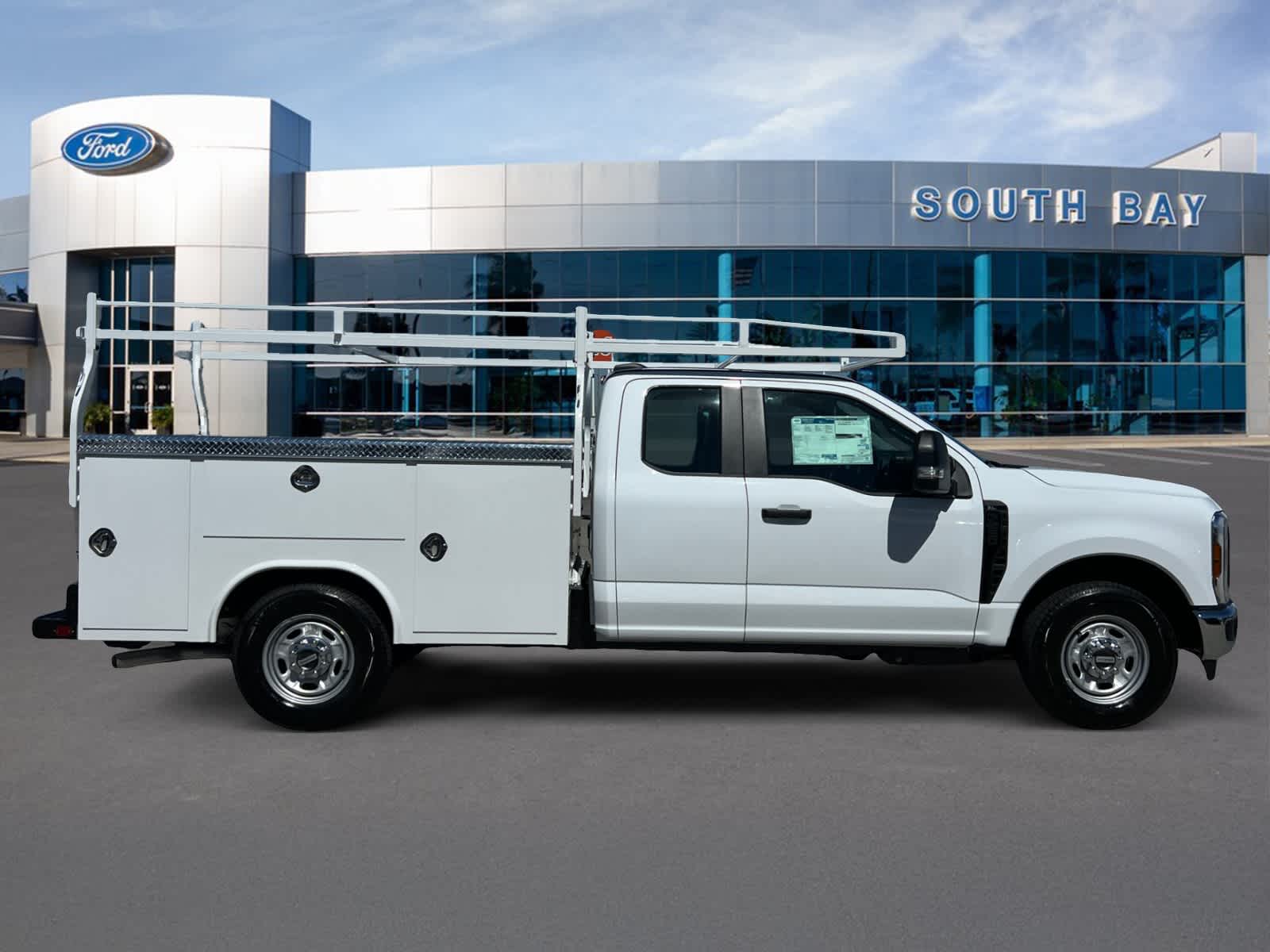 2027 Ford Super Duty F-250 SRW XL