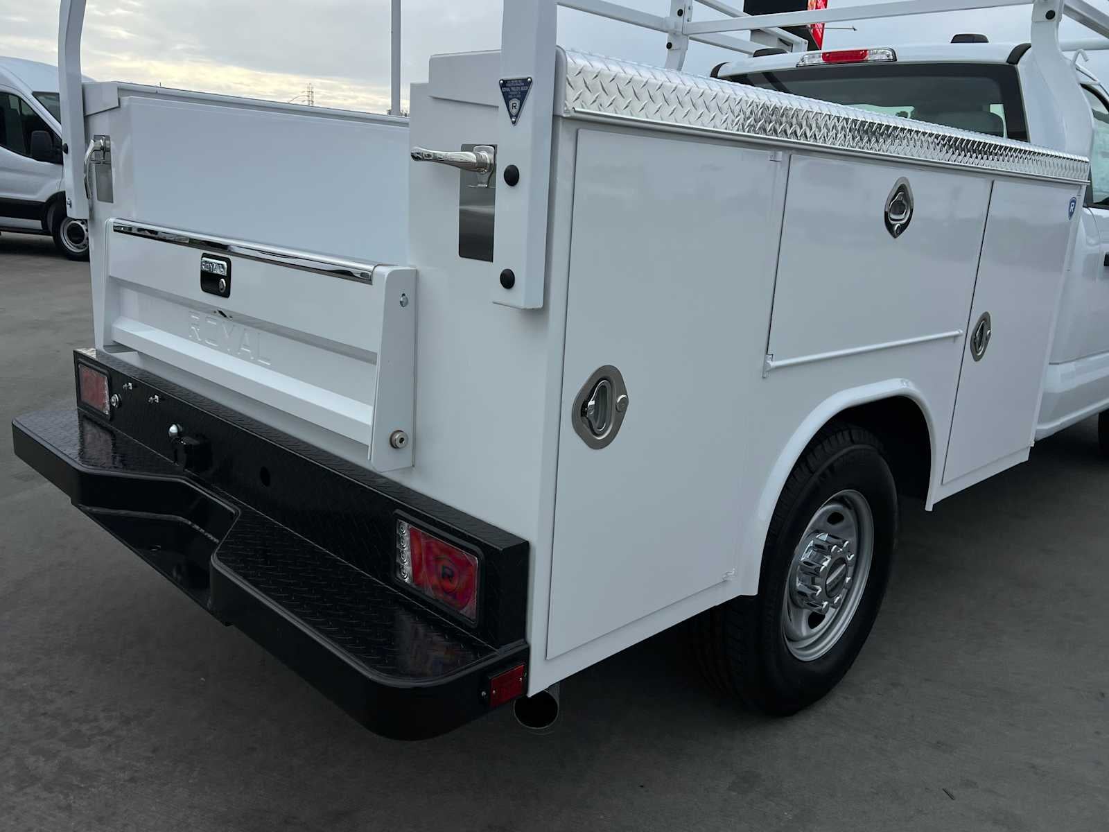 2025 Ford Super Duty F-250 SRW XL