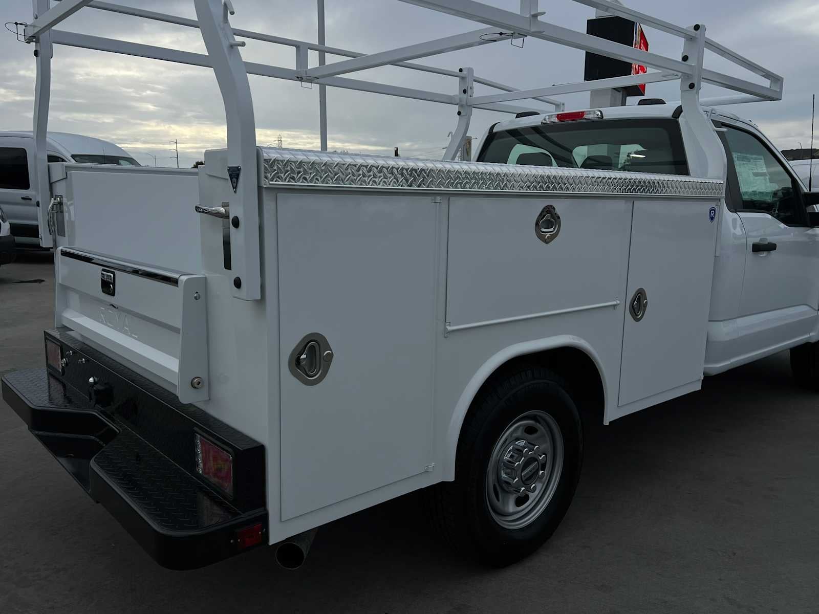 2025 Ford Super Duty F-250 SRW XL