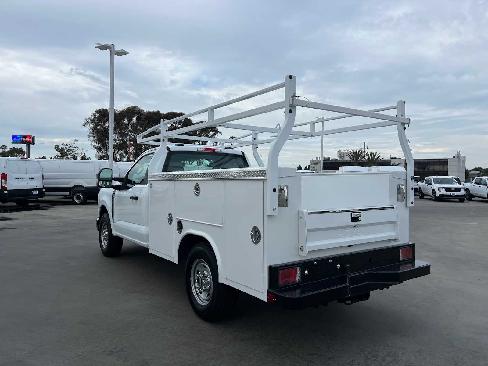 2025 Ford Super Duty F-250 SRW XL