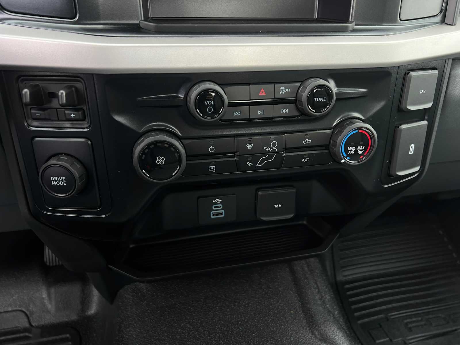 2025 Ford Super Duty F-250 SRW XL