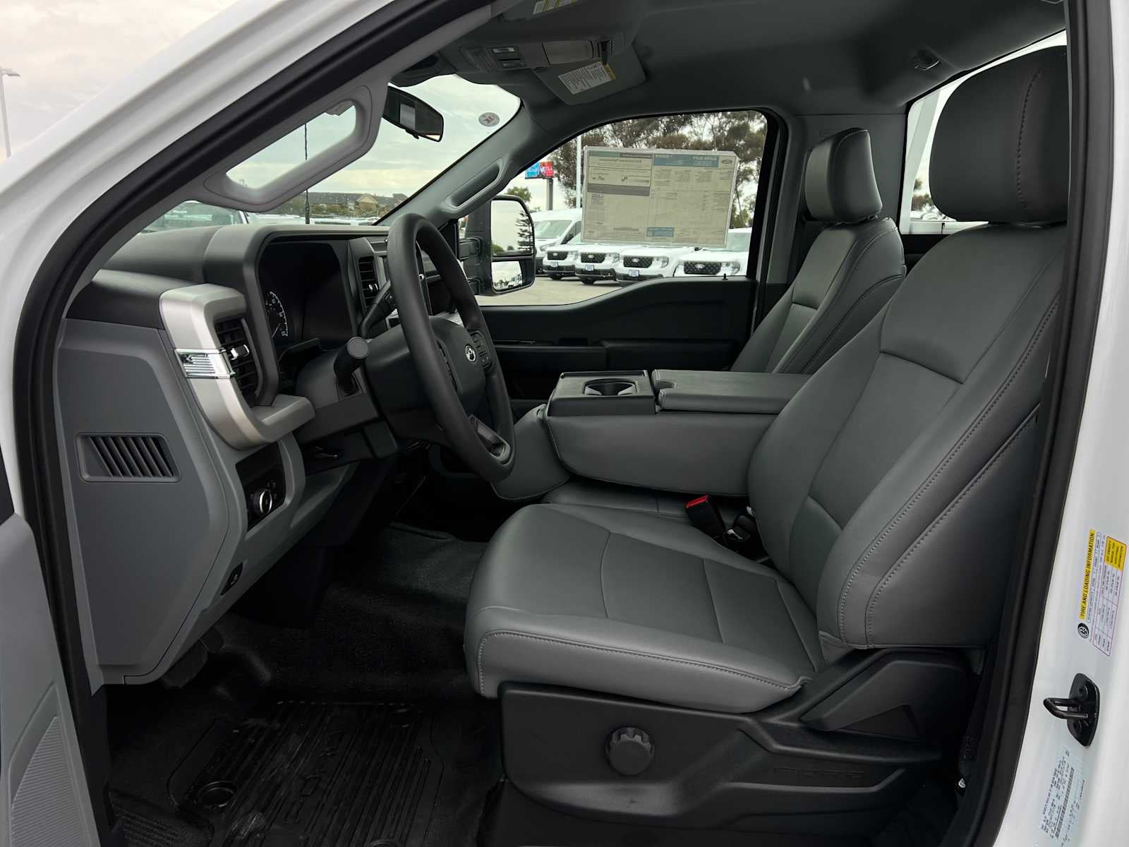 2025 Ford Super Duty F-250 SRW XL