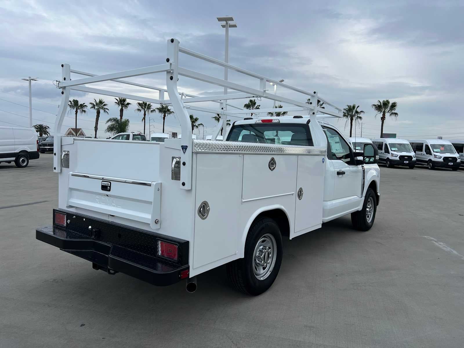 2025 Ford Super Duty F-250 SRW XL