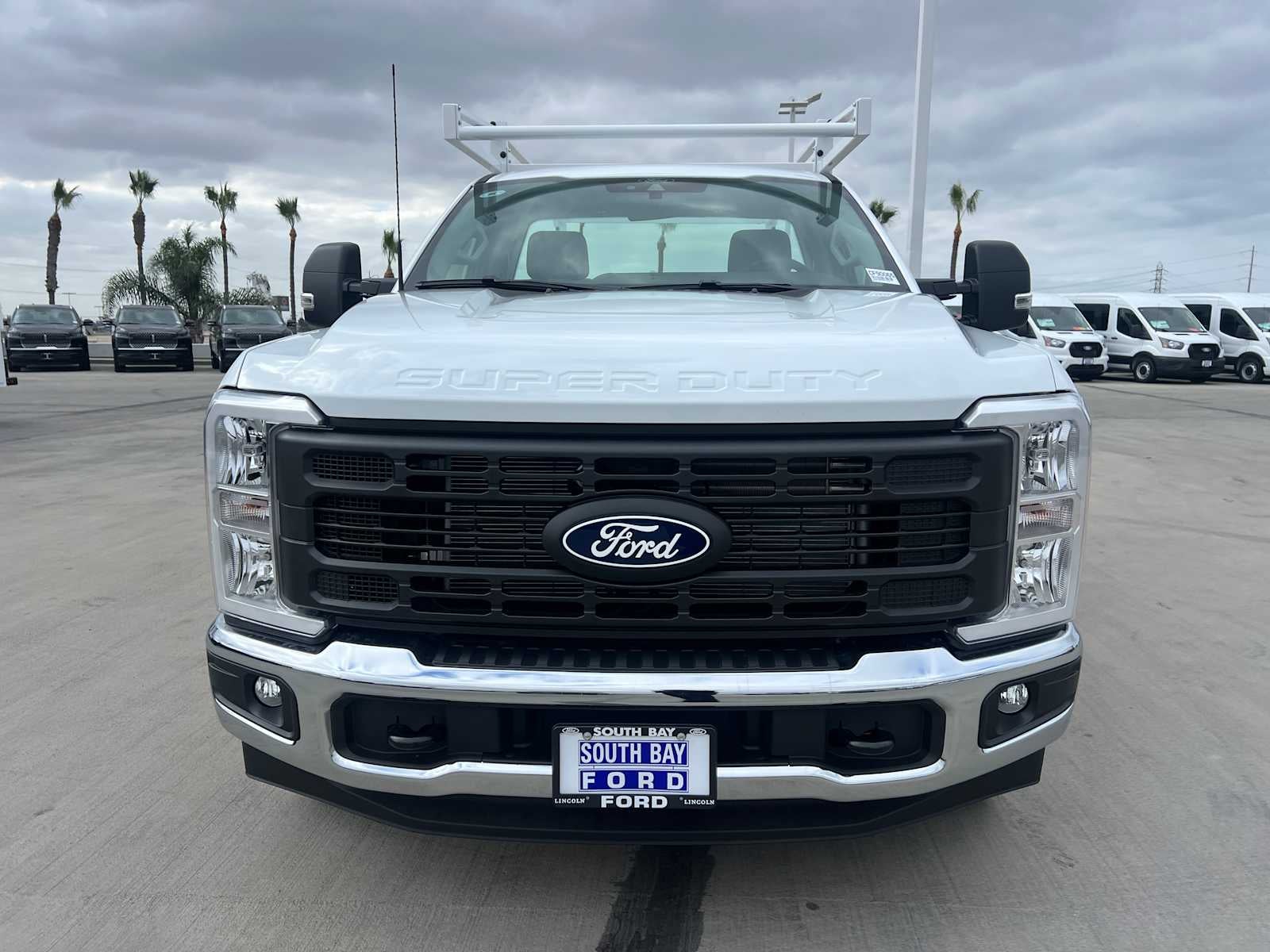 2027 Ford Super Duty F-250 SRW XL