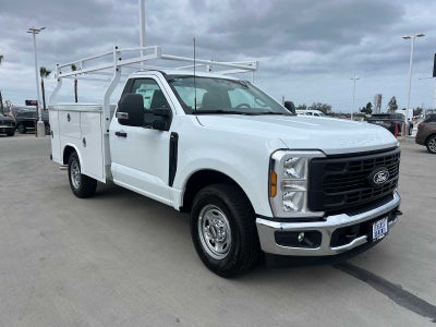 2027 Ford Super Duty F-250 SRW XL