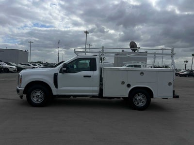 2027 Ford Super Duty F-250 SRW XL