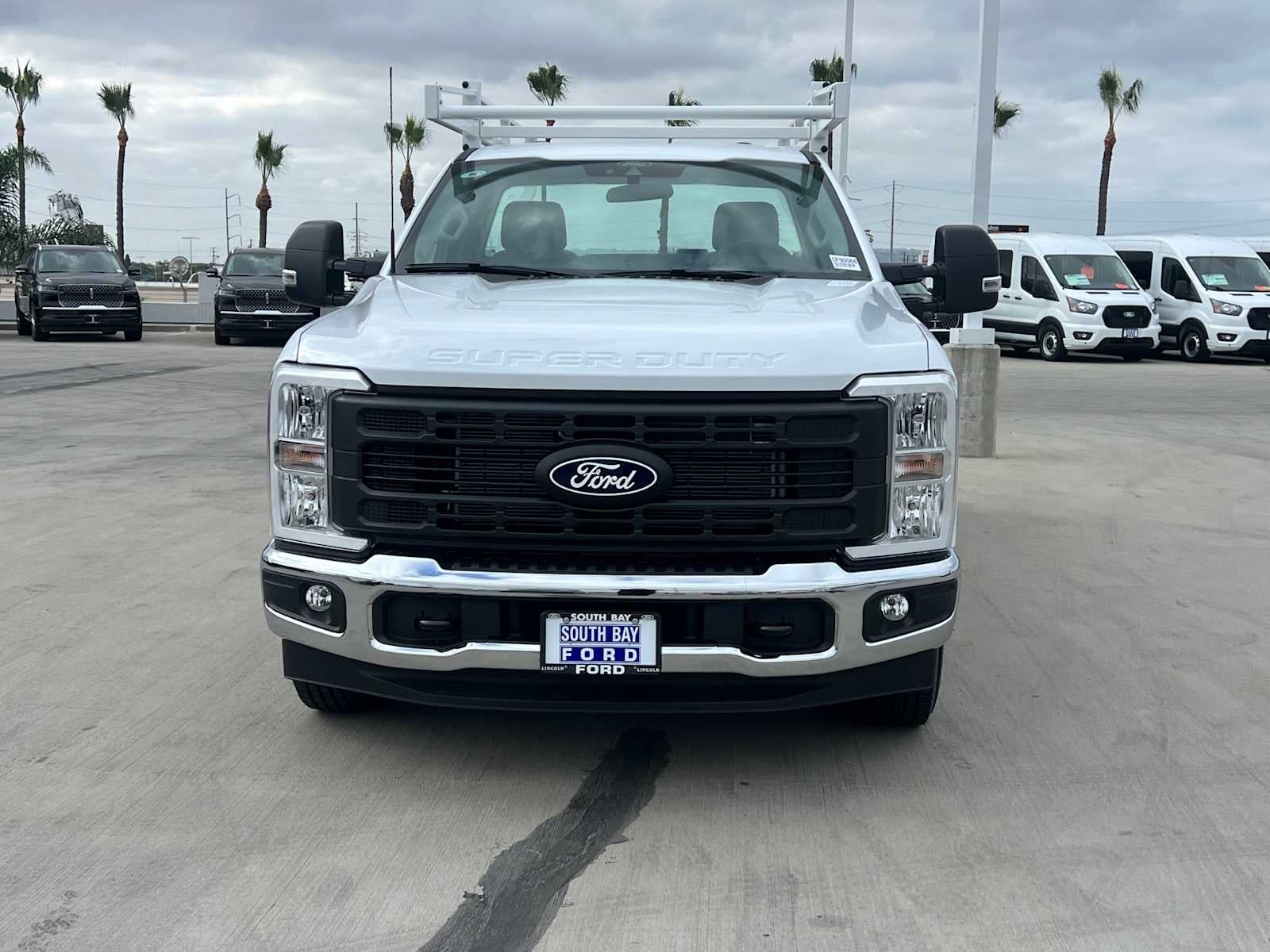 2027 Ford Super Duty F-250 SRW XL