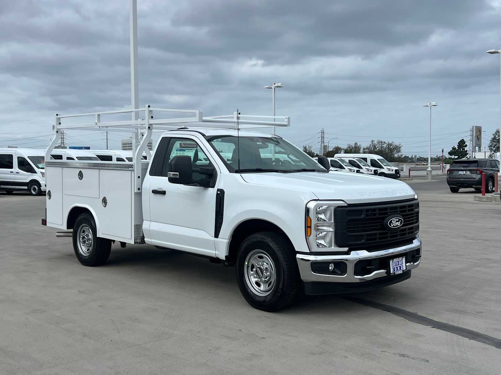 2027 Ford Super Duty F-250 SRW XL