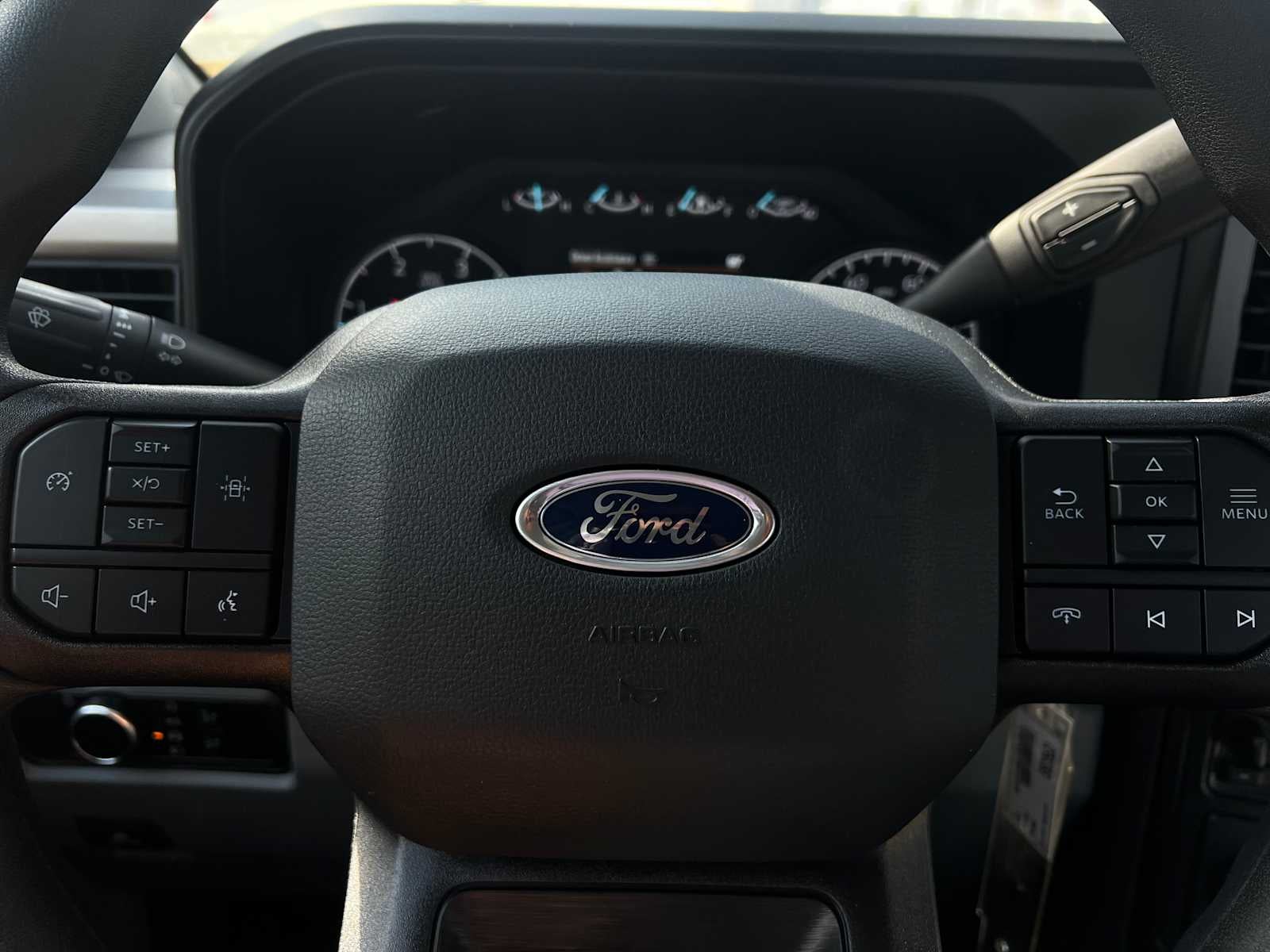 2024 Ford Super Duty F-600 DRW XL