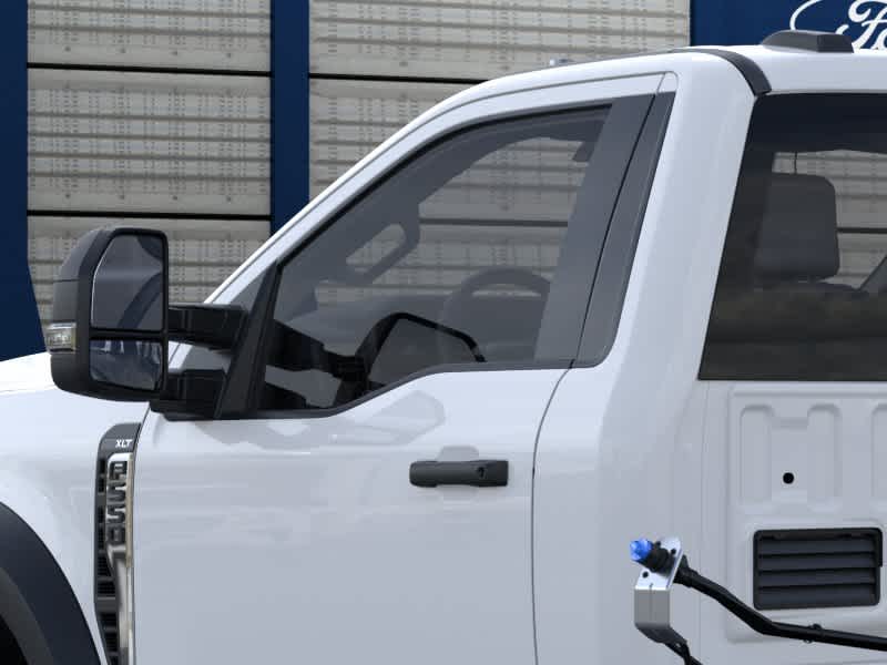 2026 Ford Super Duty F-550 DRW XL