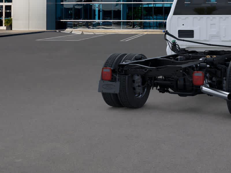 2026 Ford Super Duty F-550 DRW XLT