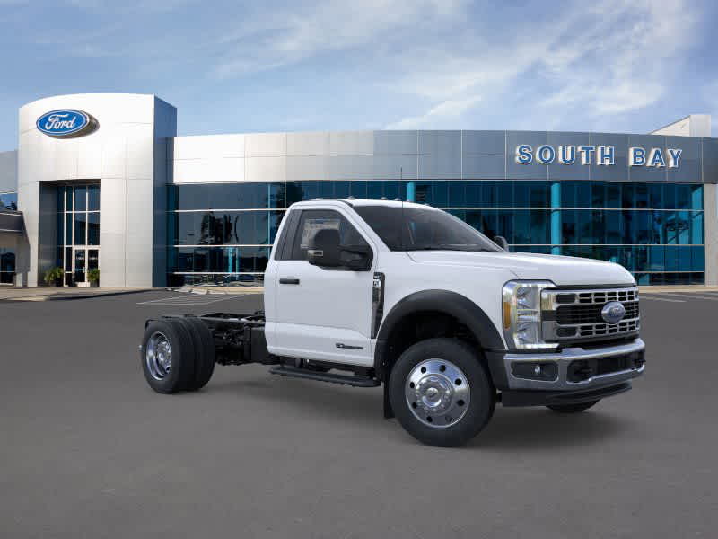 2026 Ford Super Duty F-550 DRW XLT
