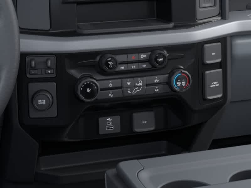 2026 Ford Super Duty F-550 DRW XL