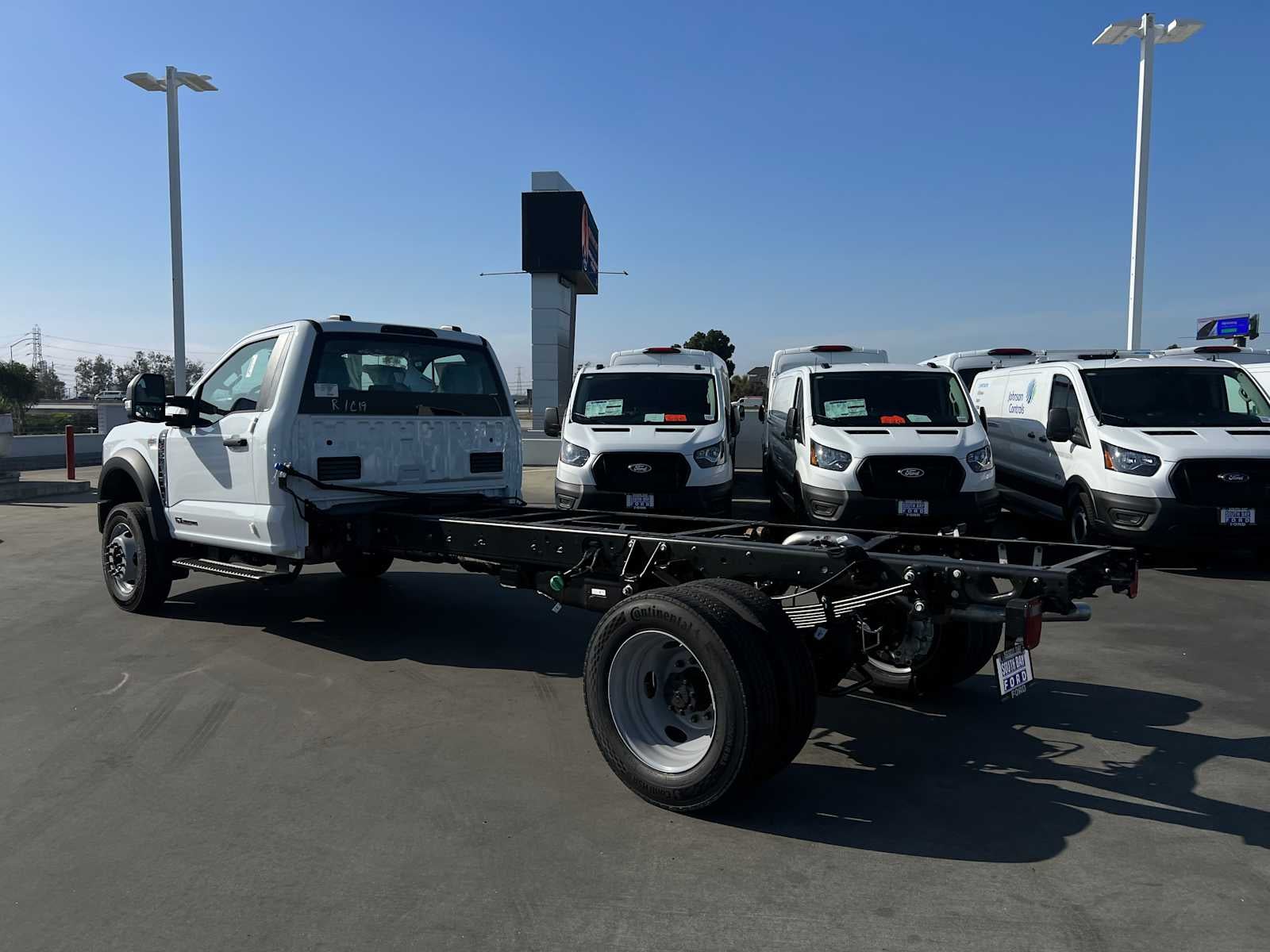 2026 Ford Super Duty F-550 DRW F-550® XL