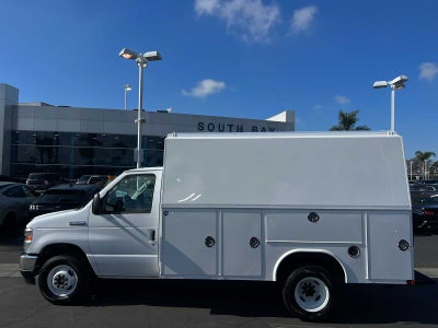 2026 Ford E-Series Cutaway E-350 SRW