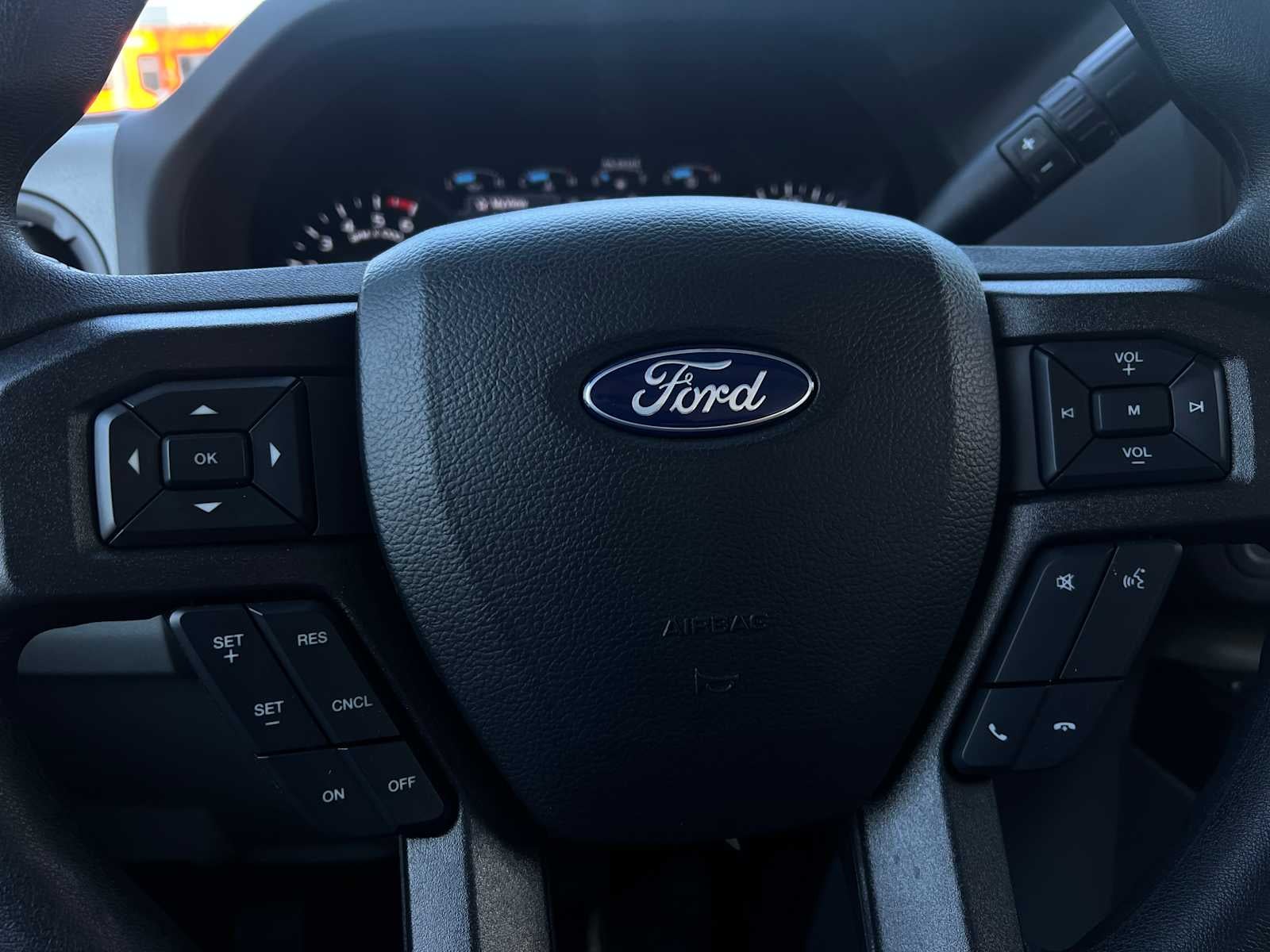 2026 Ford E-Series Cutaway E-350 SRW