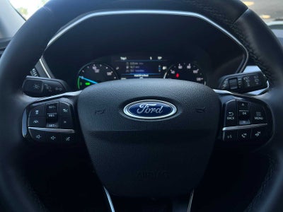 2021 Ford Escape SE Hybrid