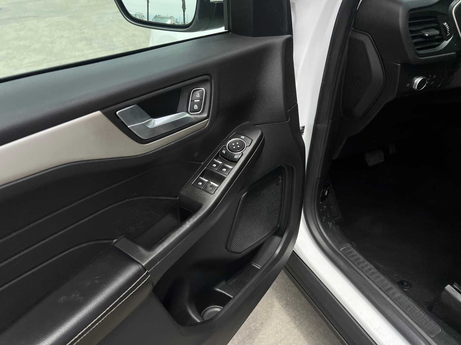 2021 Ford Escape SE Hybrid