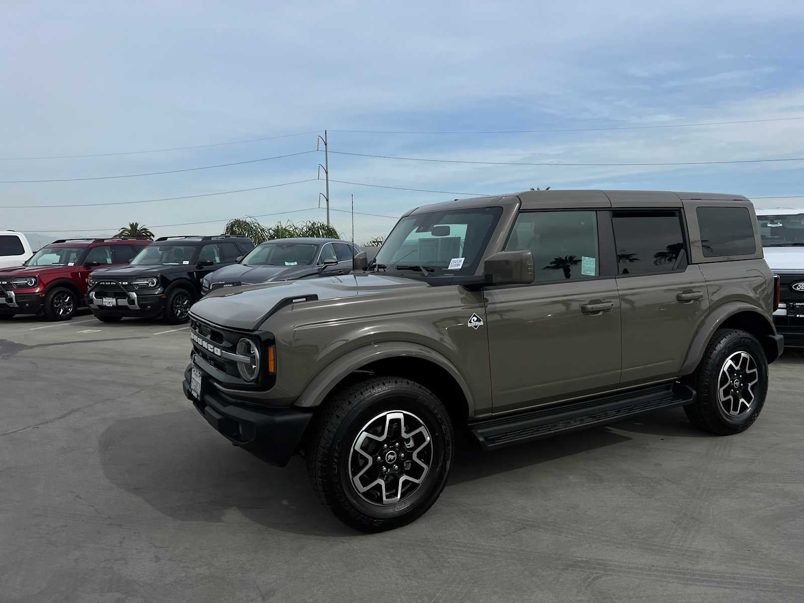 2025 Ford Bronco Outer Banks
