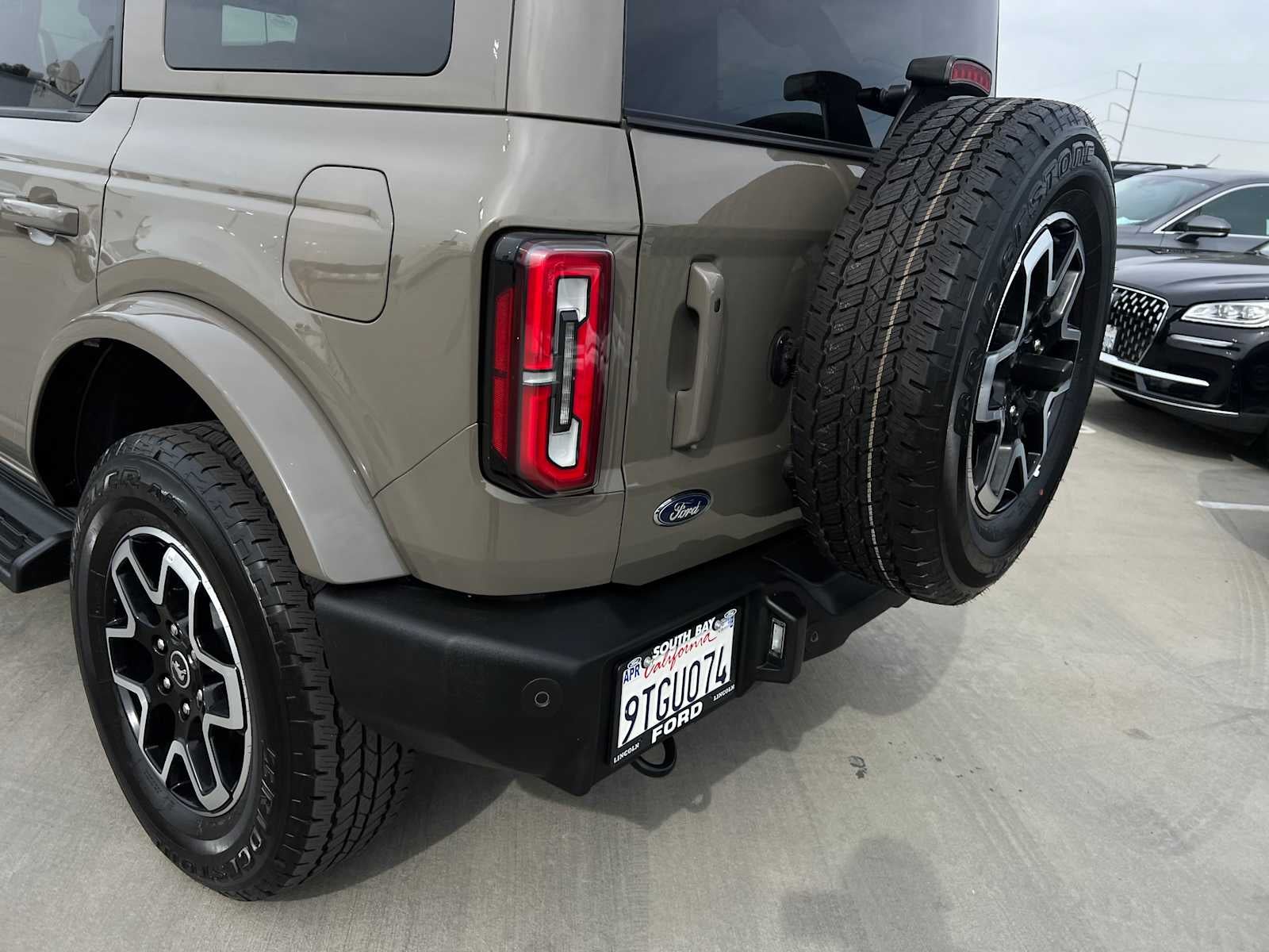 2025 Ford Bronco Outer Banks