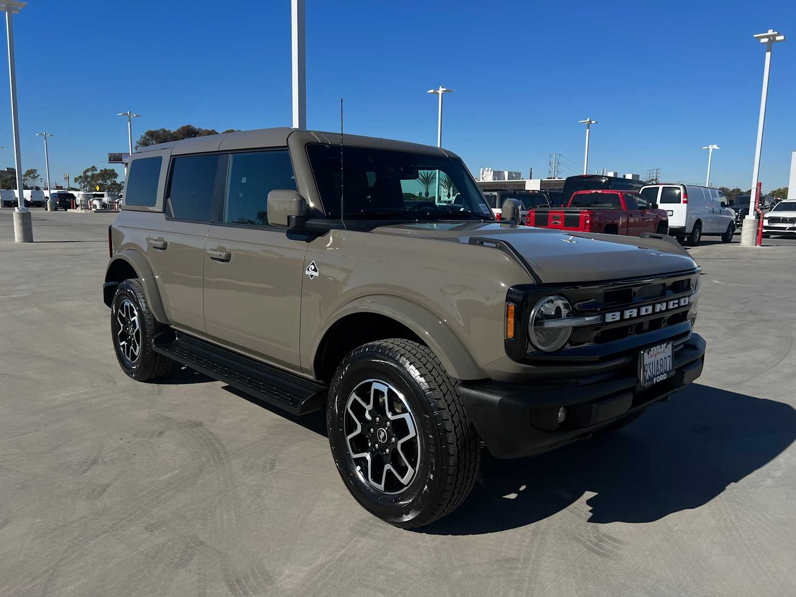 2025 Ford Bronco Outer Banks