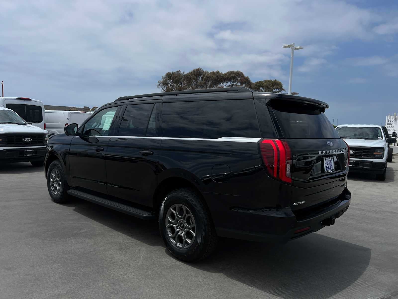 2026 Ford Expedition Max Active