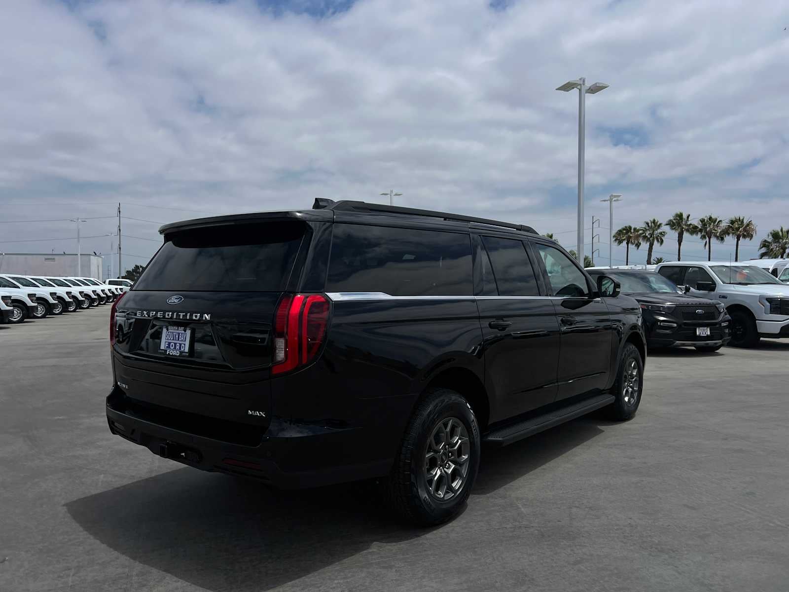 2026 Ford Expedition Max Active