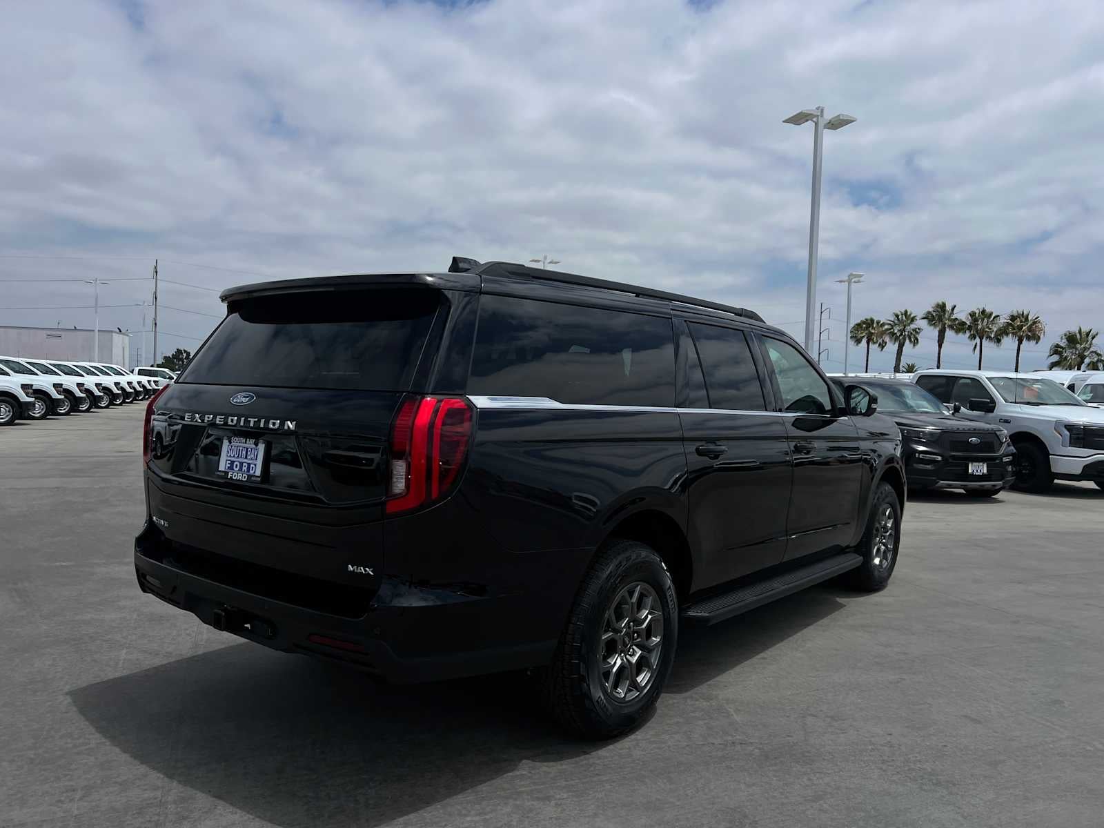 2026 Ford Expedition Max Active