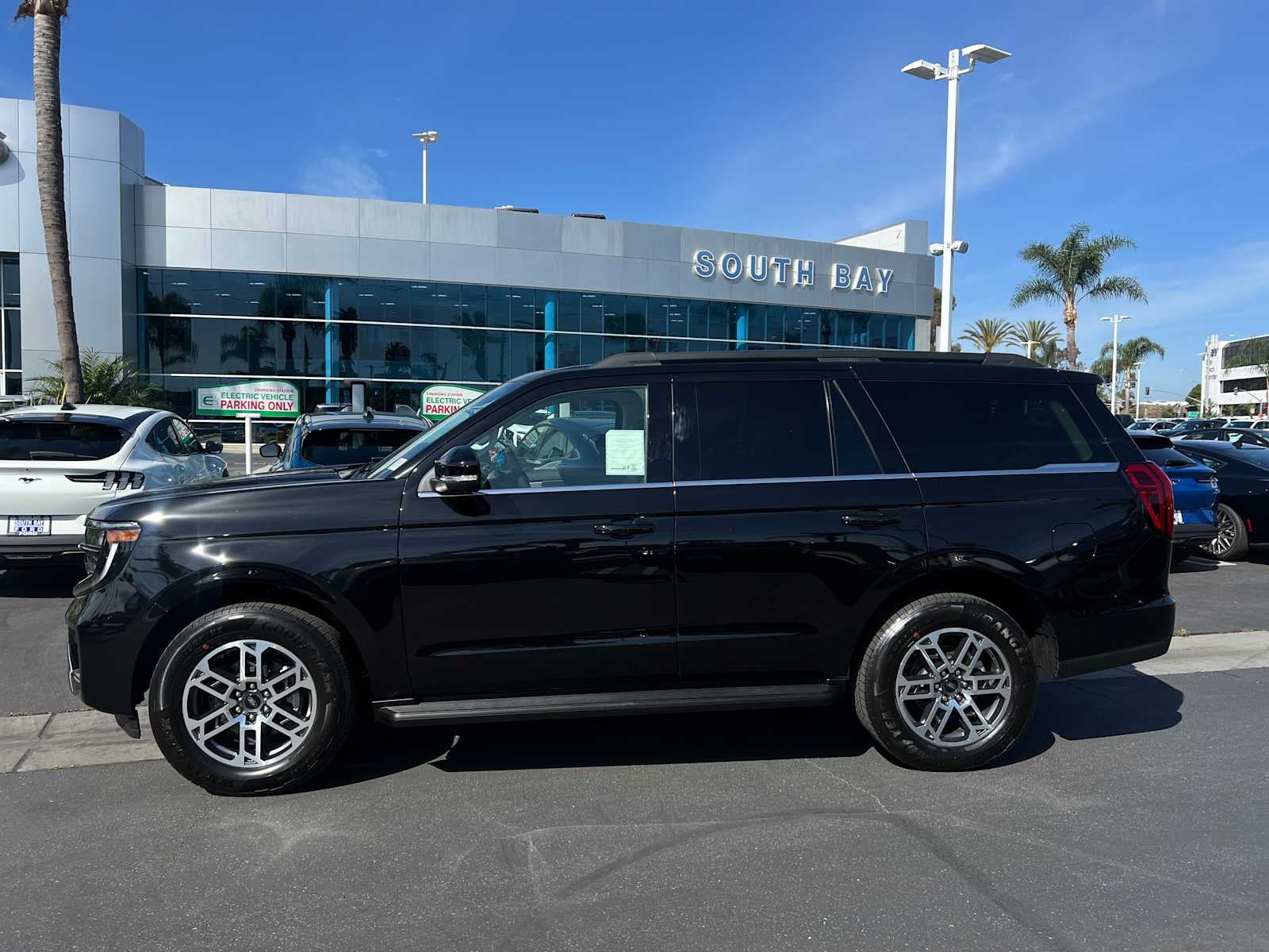 2026 Ford Expedition Active