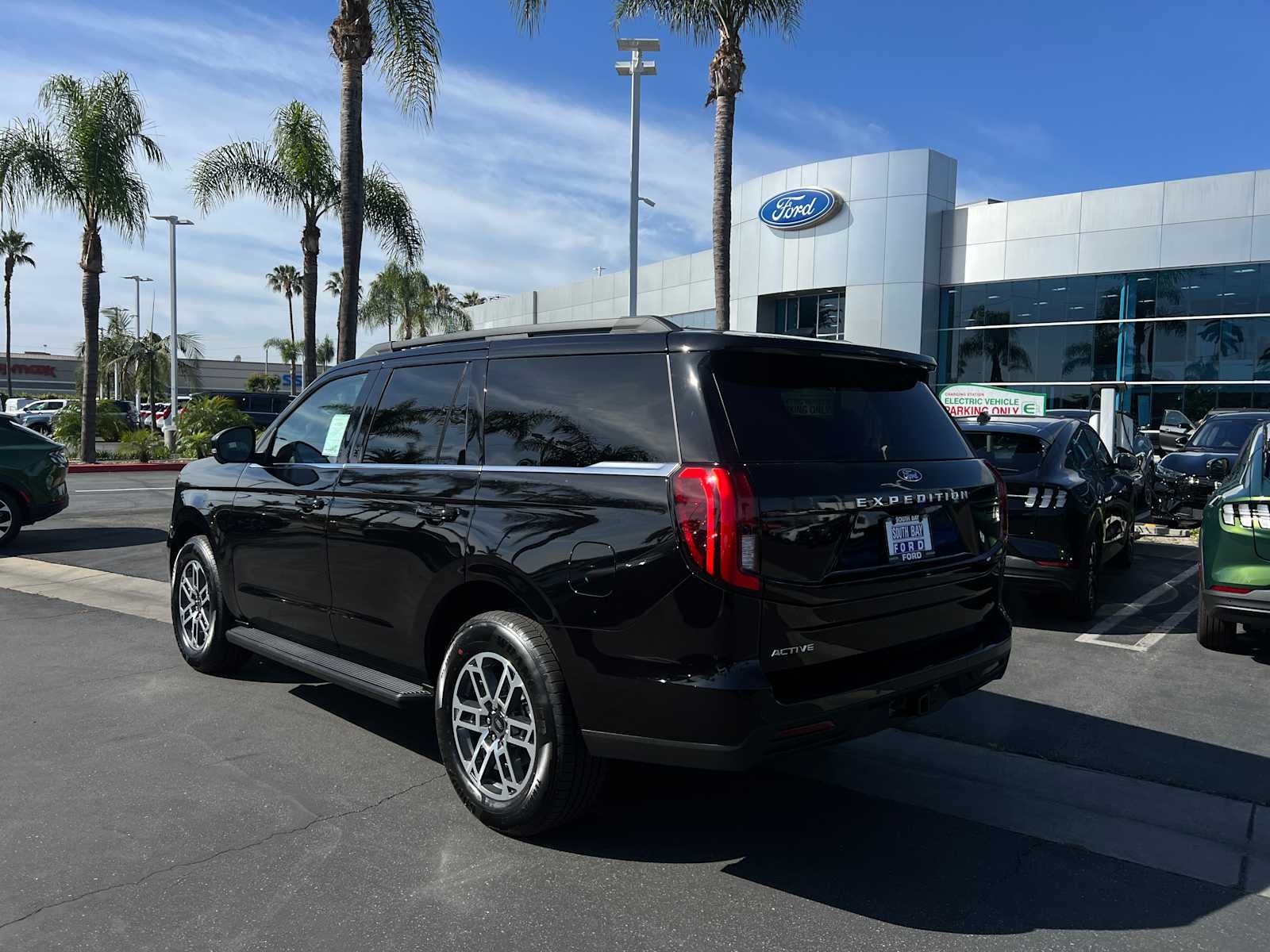 2026 Ford Expedition Active