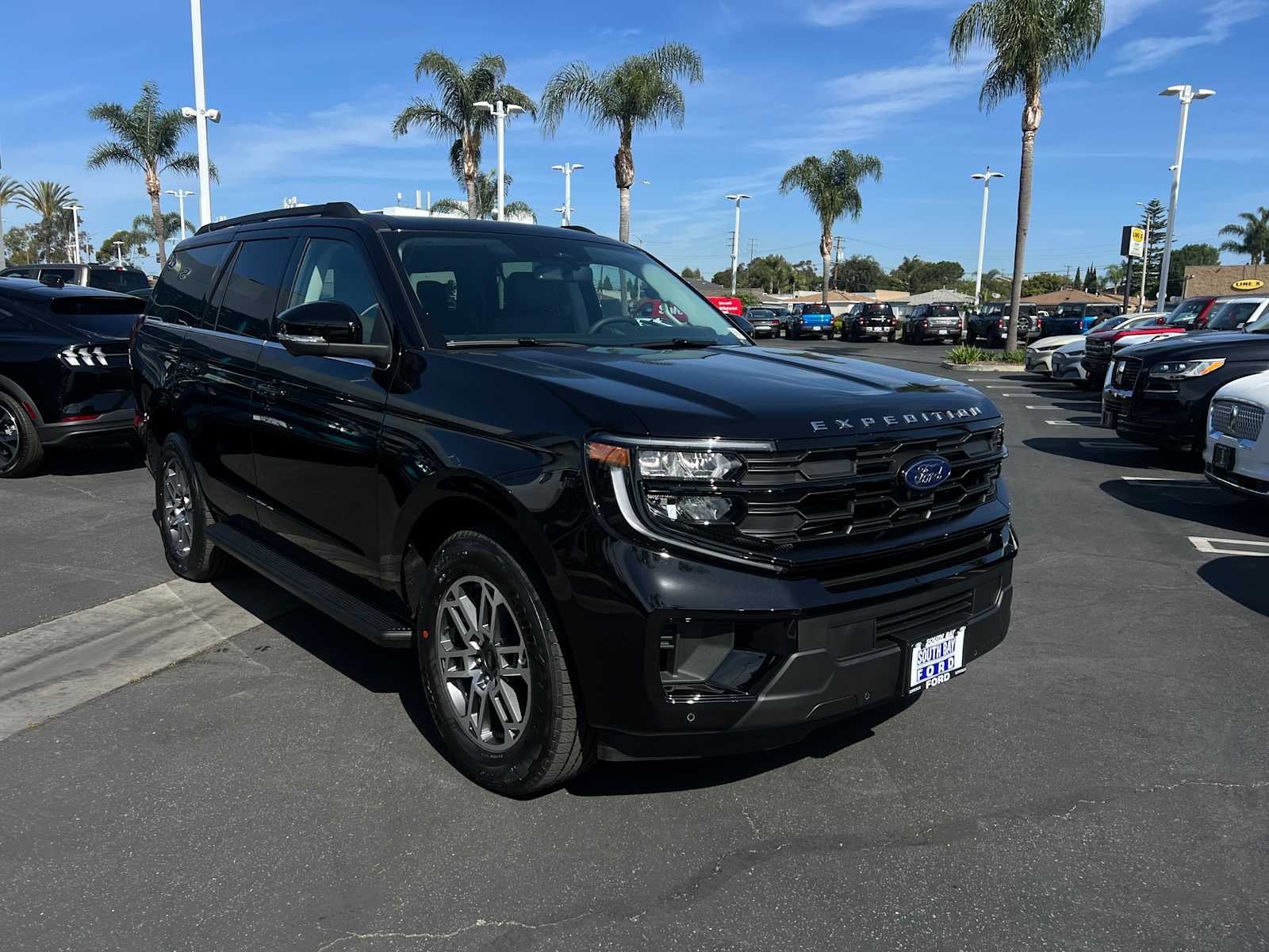 2026 Ford Expedition Active
