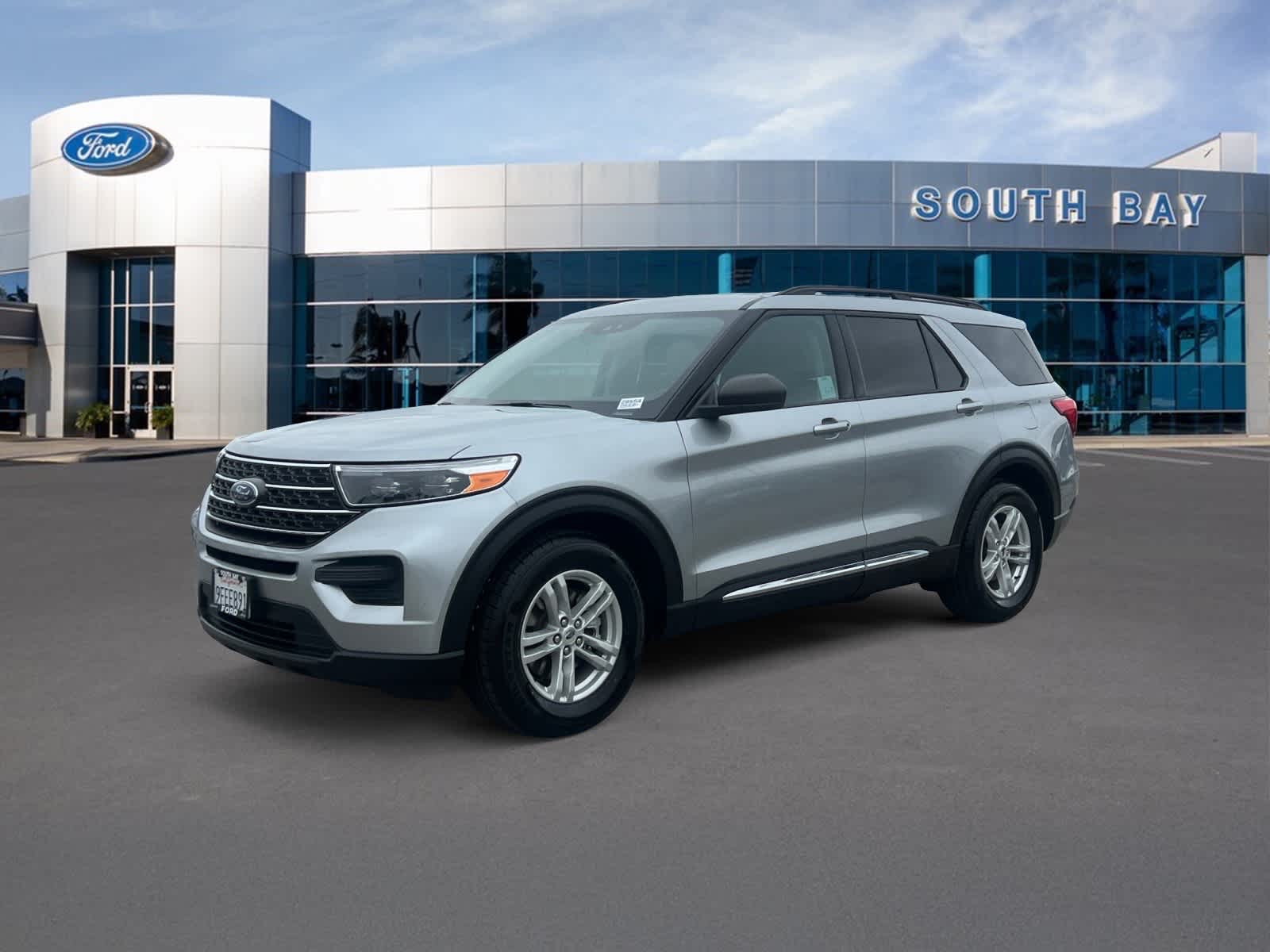 2023 Ford Explorer XLT RWD's photo