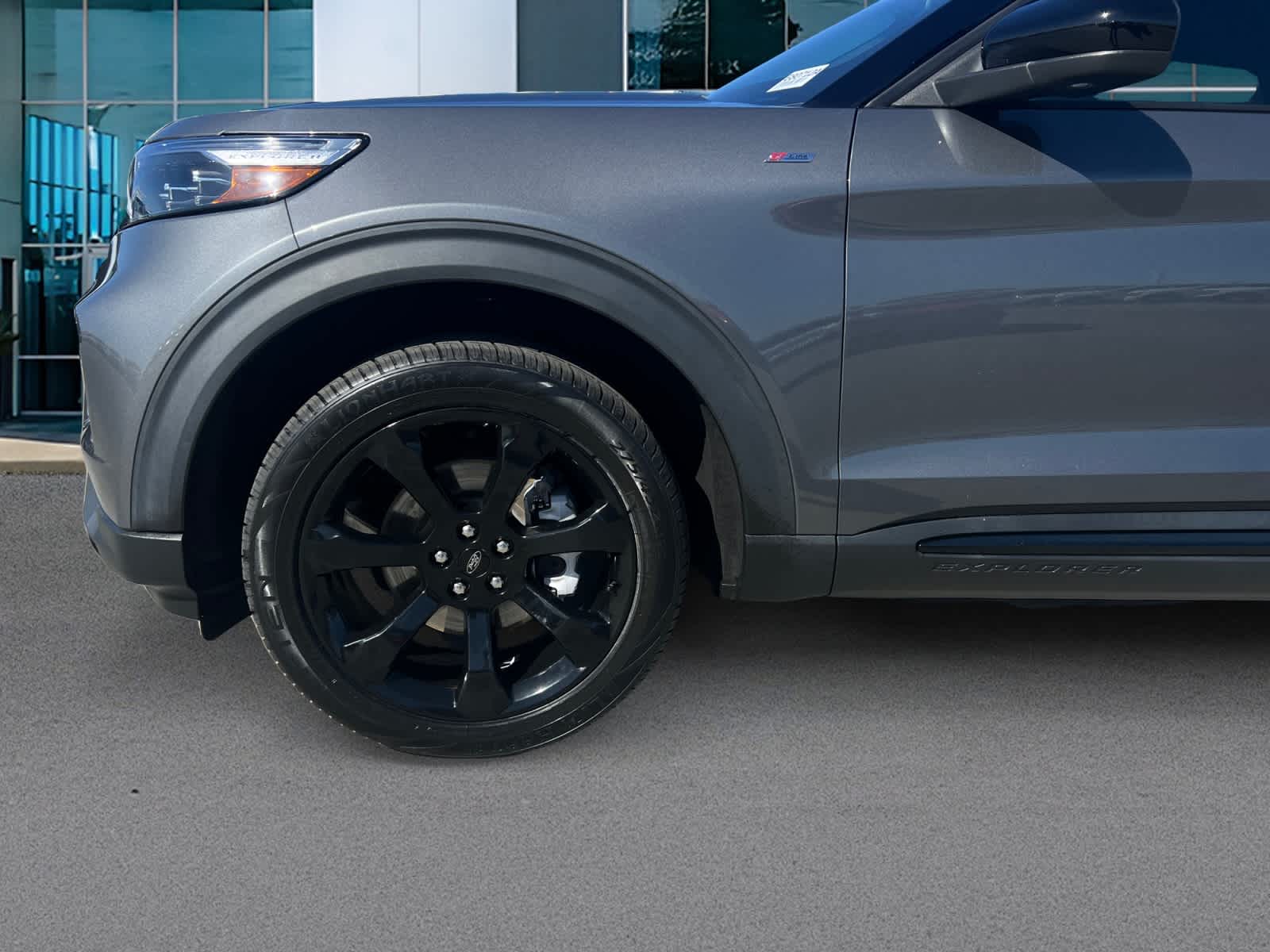 2023 Ford Explorer ST-Line