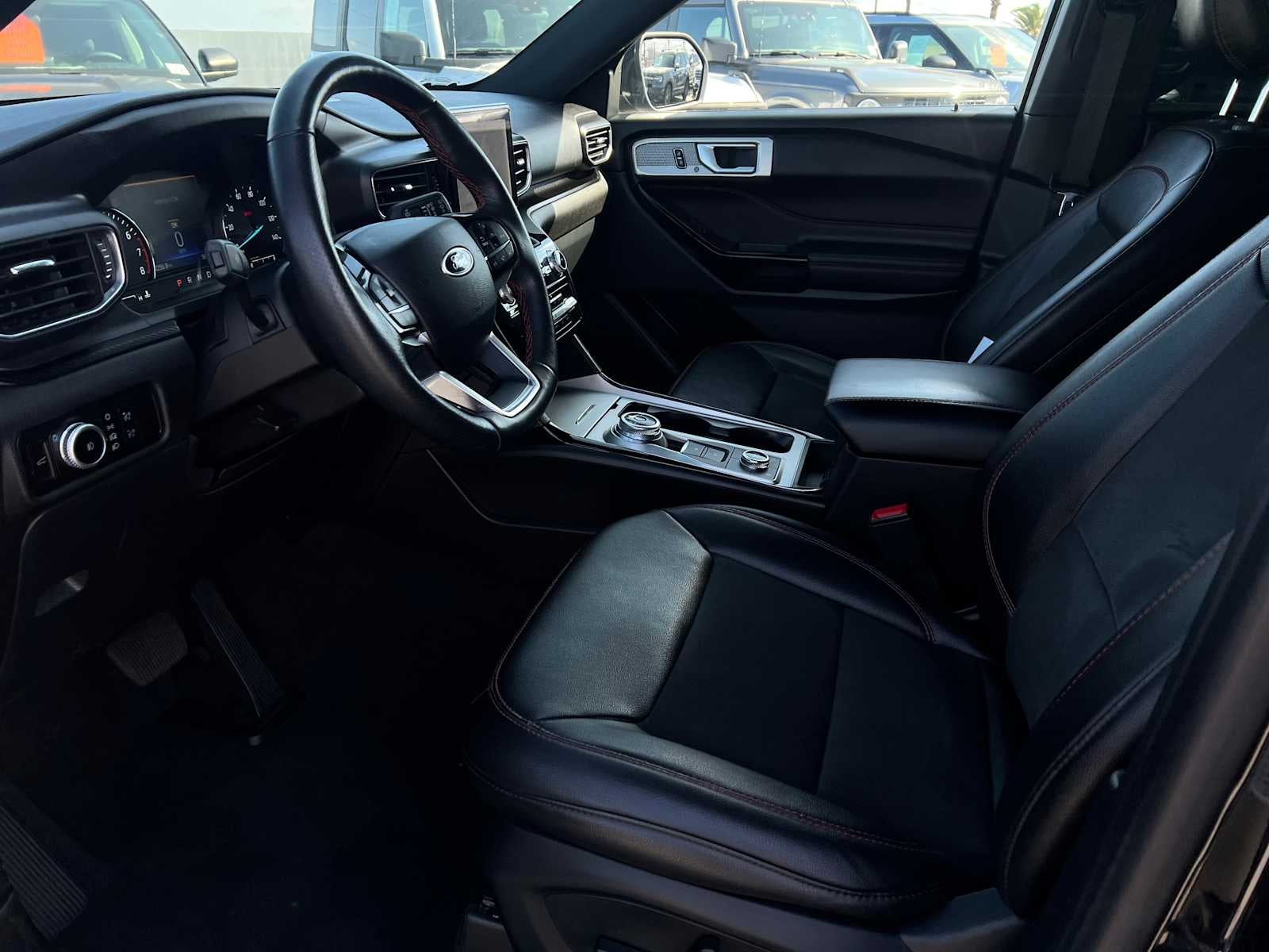 2023 Ford Explorer ST-Line