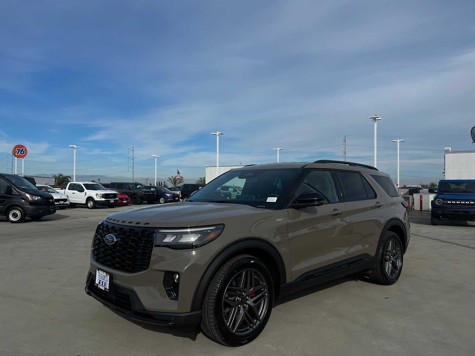 2026 Ford Explorer ST-Line