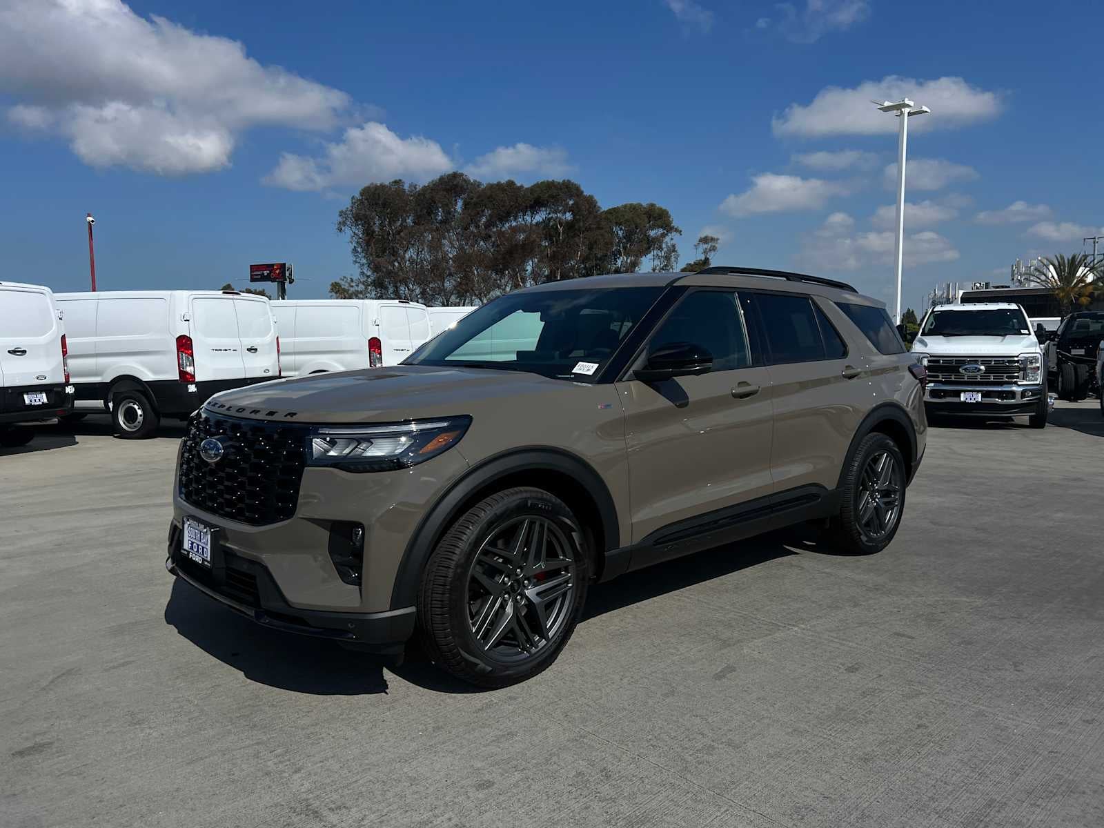 2026 Ford Explorer ST-Line