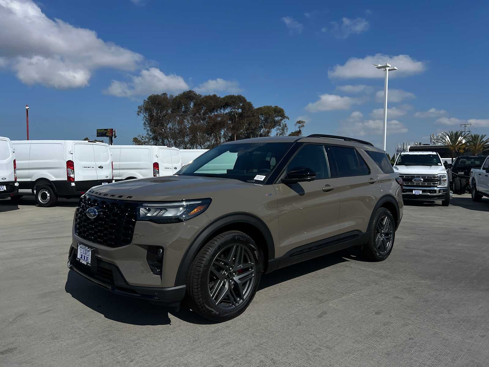2026 Ford Explorer ST-Line