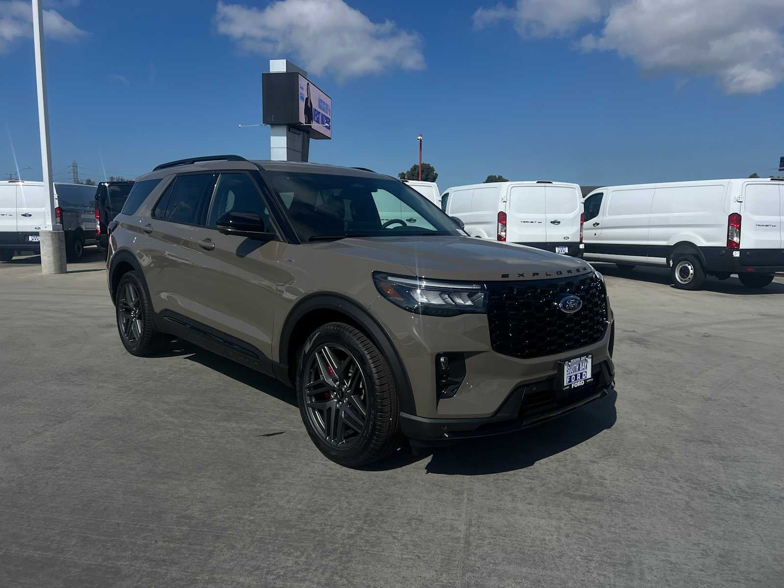 2026 Ford Explorer ST-Line