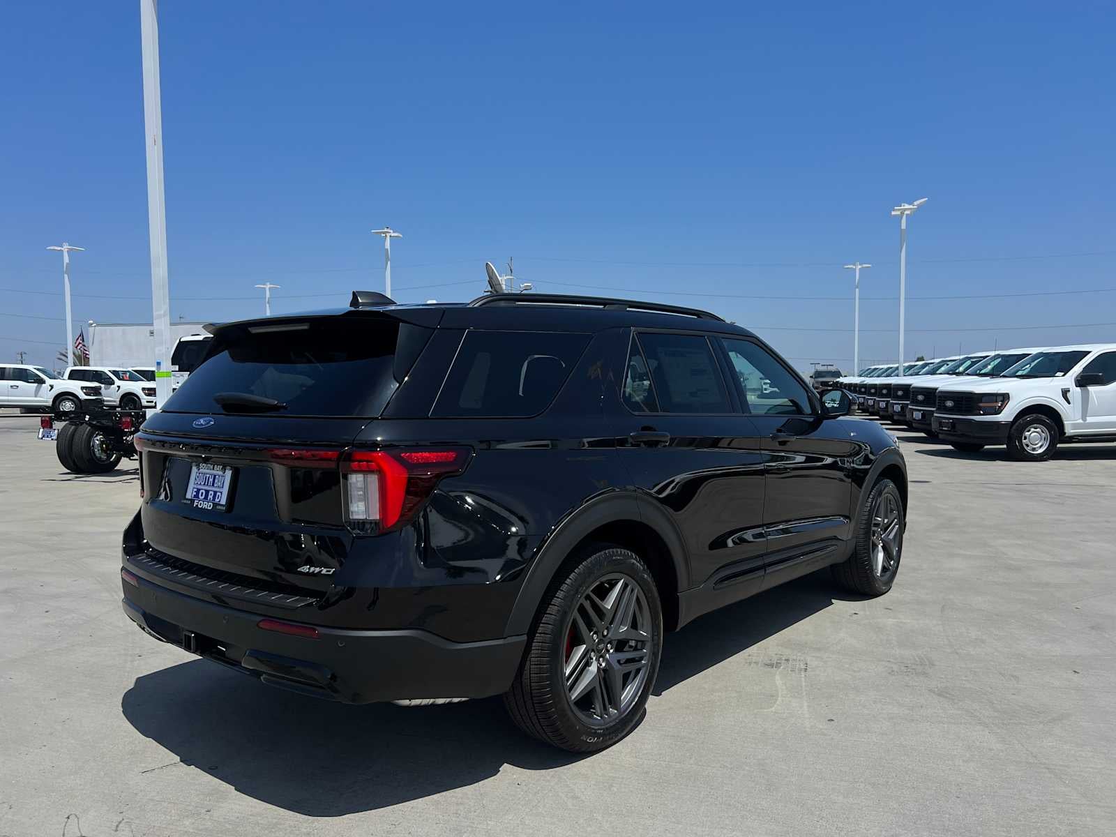 2026 Ford Explorer ST-Line
