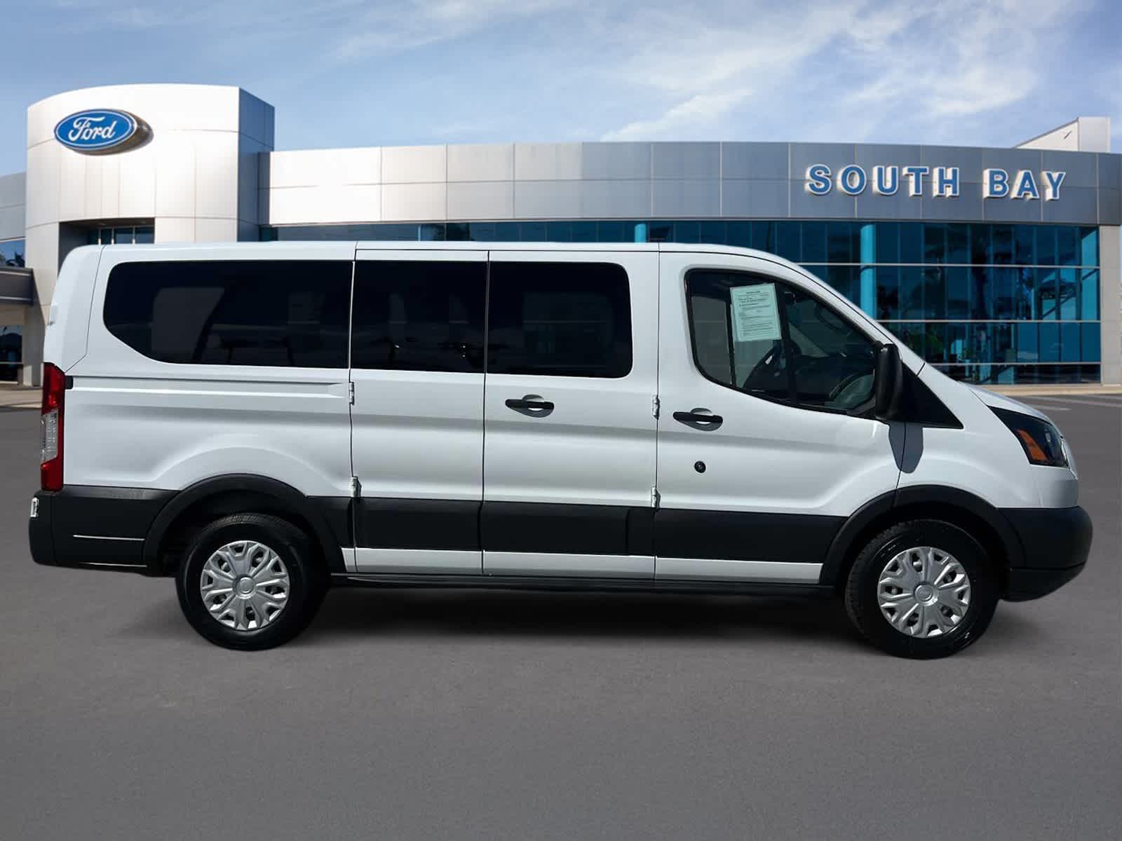 2018 Ford Transit Passenger Wagon XL