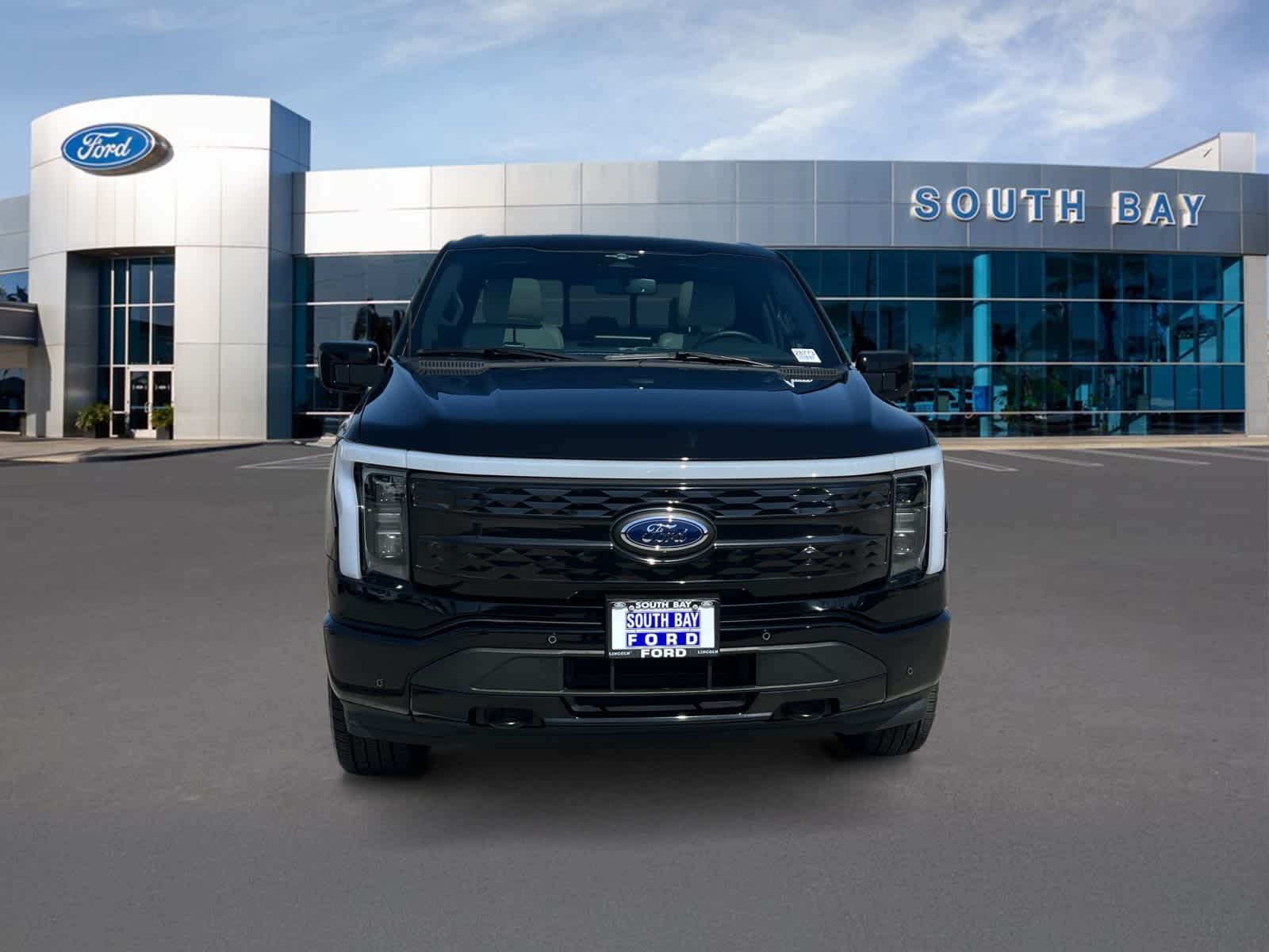 2023 Ford F-150 Lightning Platinum